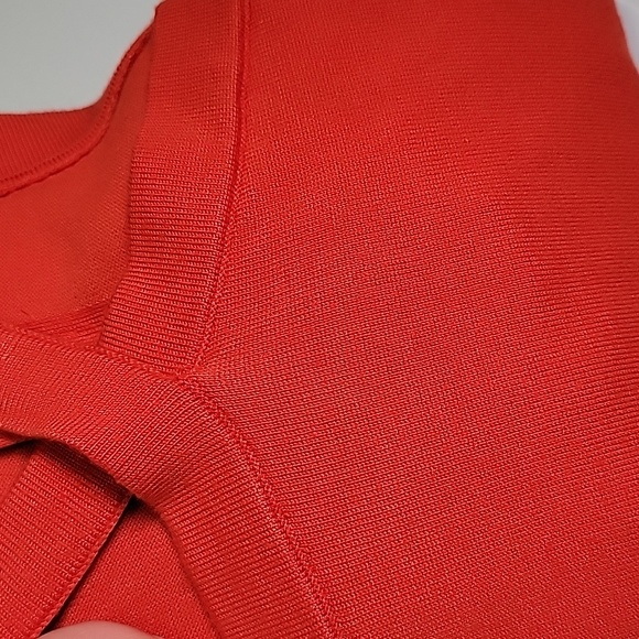 Torrid Orange CrissCross Cold Shoulder Top/ Size 2 (2X | 18-2 - Picture 14 of 16